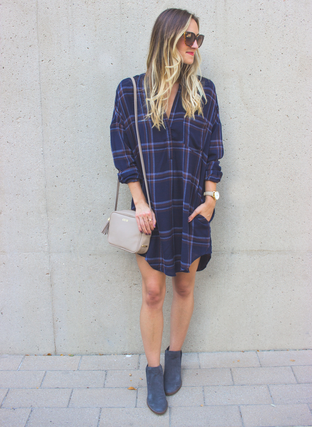 livvyland-blog-olivia-watson-plaid-flannel-shirt-shift-dress-dolce-vita-tesse-blue-suede-ankle-booties-navy-3