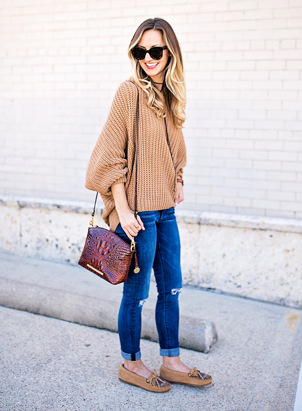 livvyland-blog-olivia-watson-slouchy-oversize-knit-sweater-minnetonka-el-paso-ii-moccasin-boho-outfit-9