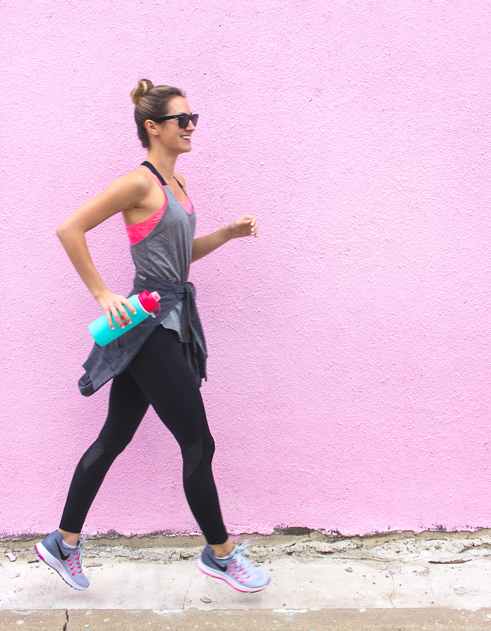 livvyland-blog-olivia-watson-jack-rabbit-nyc-workout-nike-outfit-neon-pegasis-running-shoes-fitness-outfit-inspiration-3