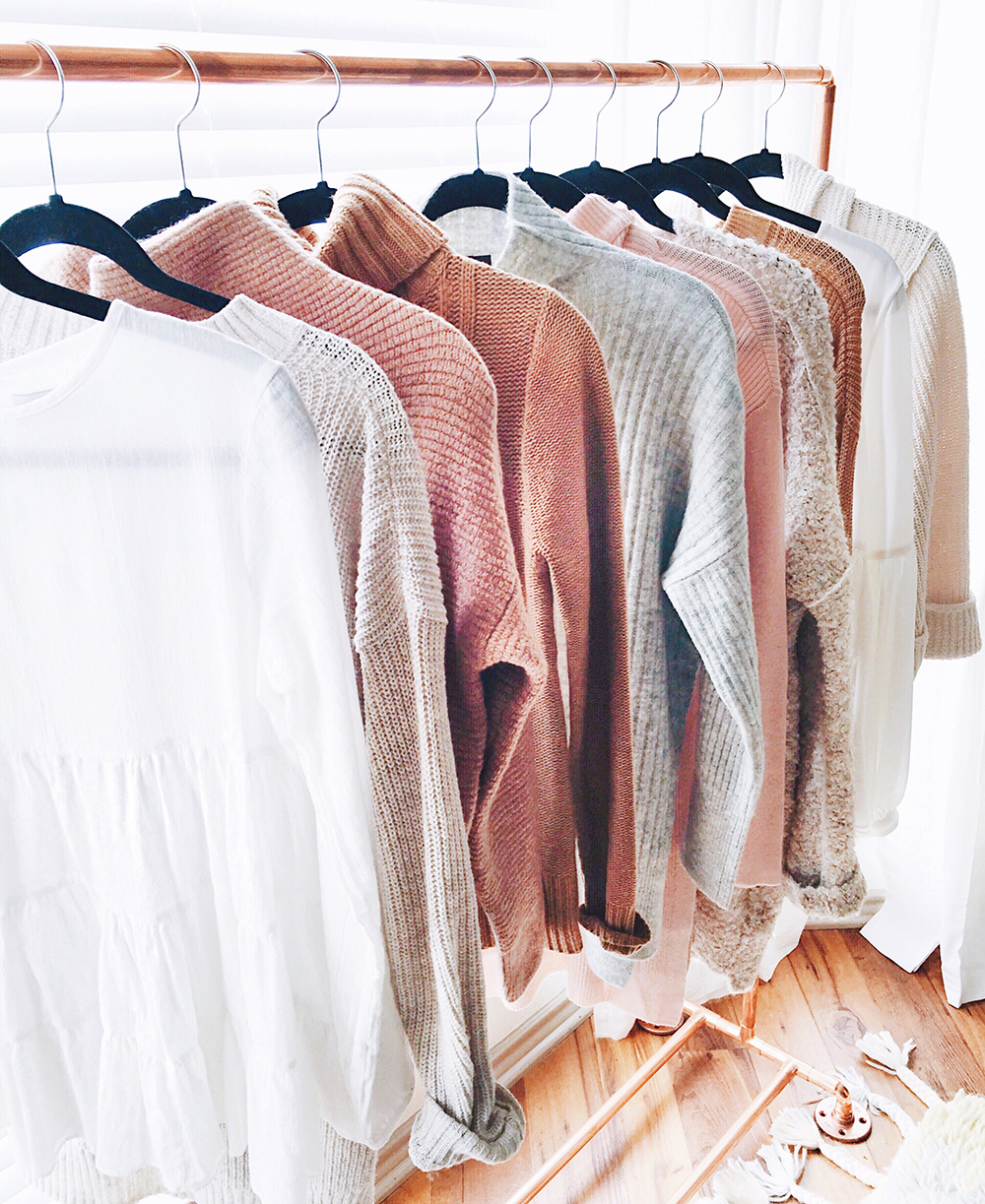 livvyland-blog-home-office-blush-grey-copper-clothing-rack