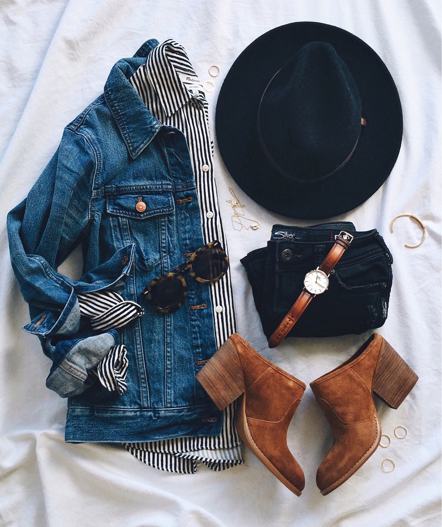 livvyland-blog-olivia-watson-cozy-boho-outfit-striped-top-denim-jacket-mule-shoes