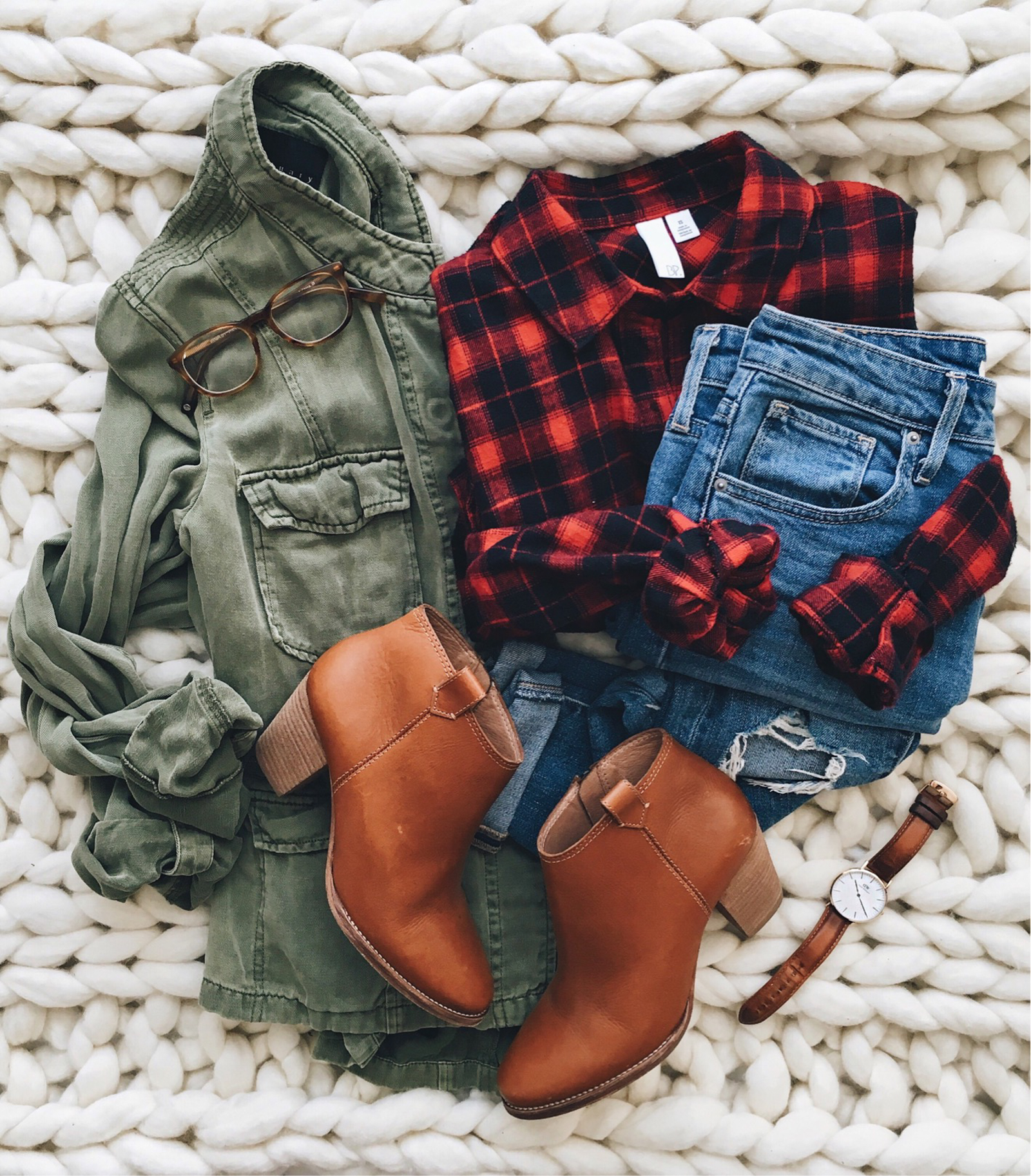 livvyland-blog-olivia-watson-instagram-roundup-austin-texas-cozy-winter-outfit-buffalo-plaid-utility-jacket