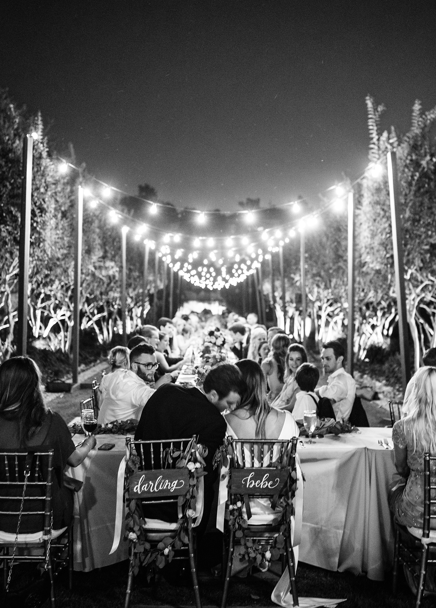 livvyland-blog-olivia-watson-wedding-villa-del-lago-austin-texas-fall-blush-burgundy-classic-romantic-farm-table-festoon-lighting-4