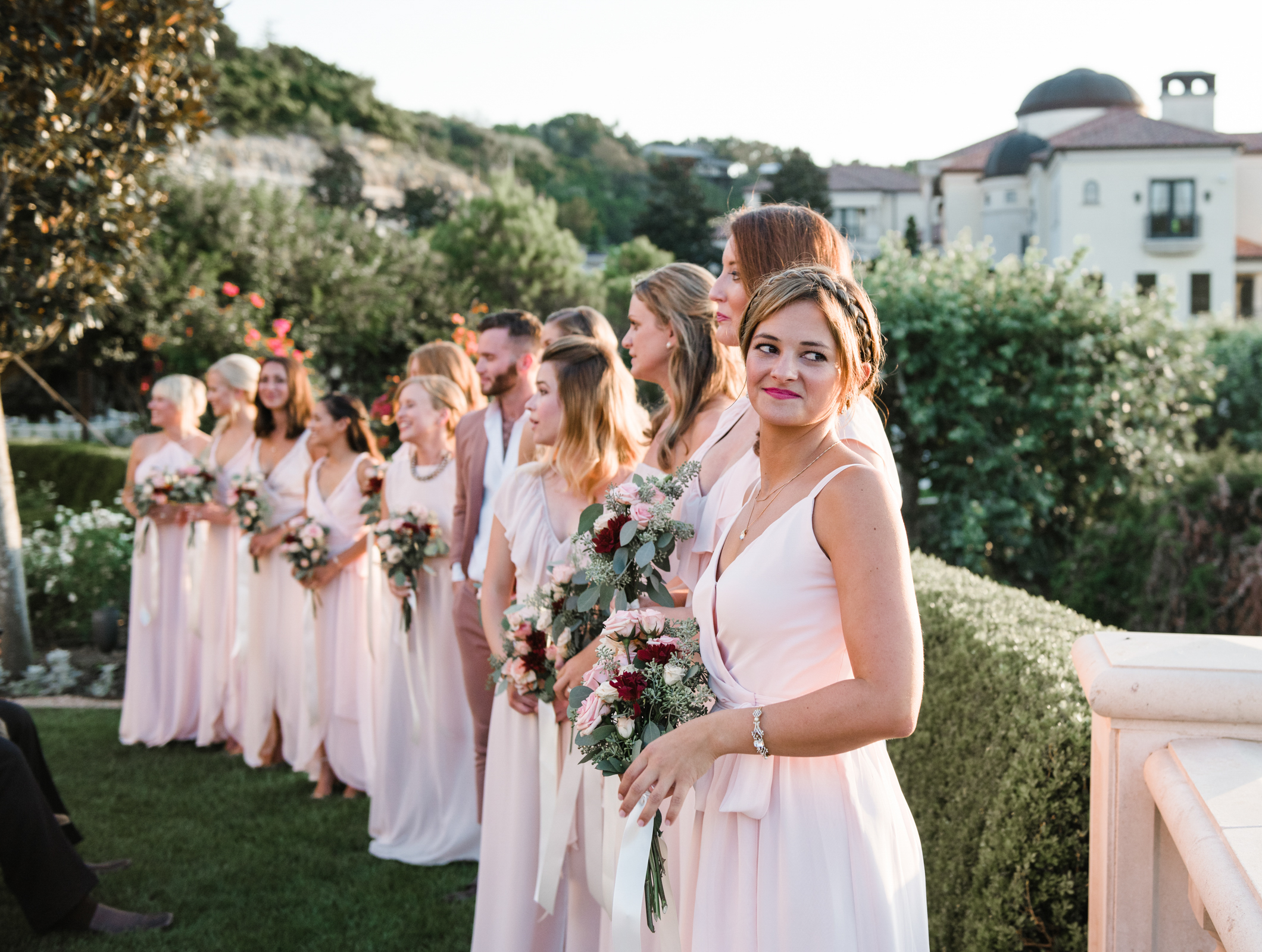 livvyland-blog-olivia-watson-wedding-villa-del-lago-austin-texas-fall-blush-burgundy-classic-romantic-maid-of-honor-altar