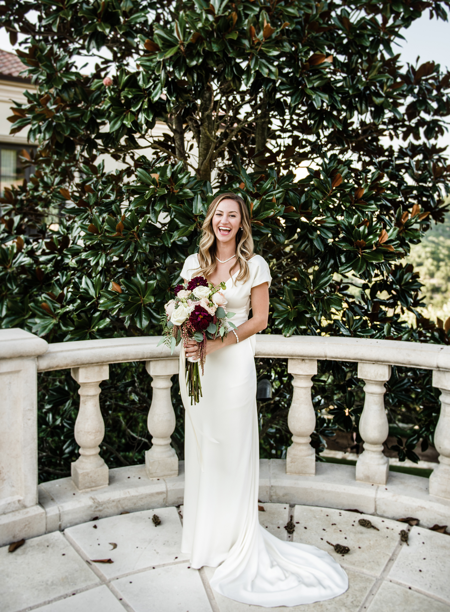 livvyland-blog-olivia-watson-wedding-villa-del-lago-austin-texas-fall-blush-burgundy-classic-romantic-satin-gown-1